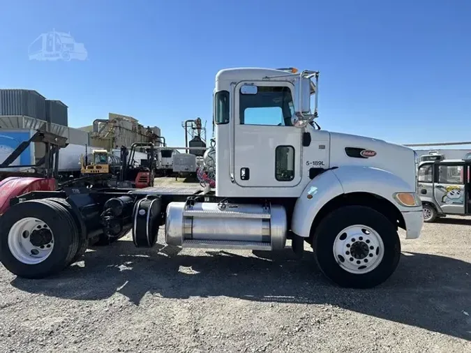 2011 PETERBILT 337