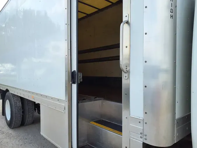2018 NAVISTAR INTERNATIONAL 4300 LP