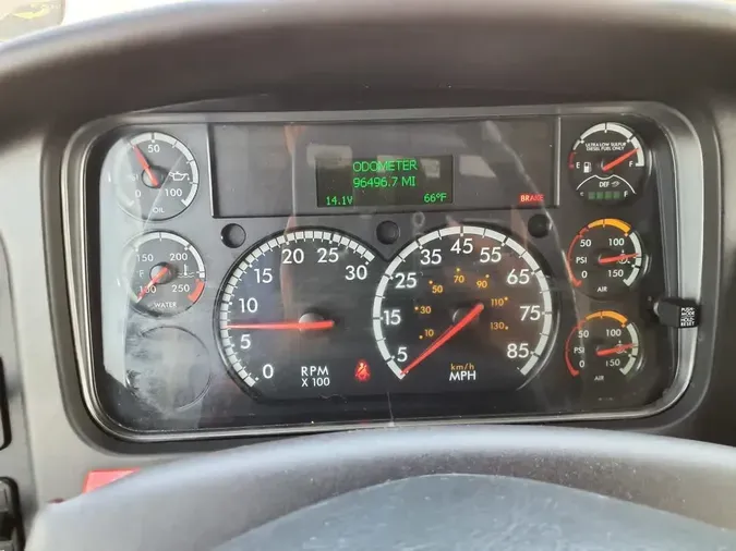 2019 FREIGHTLINER M2 106