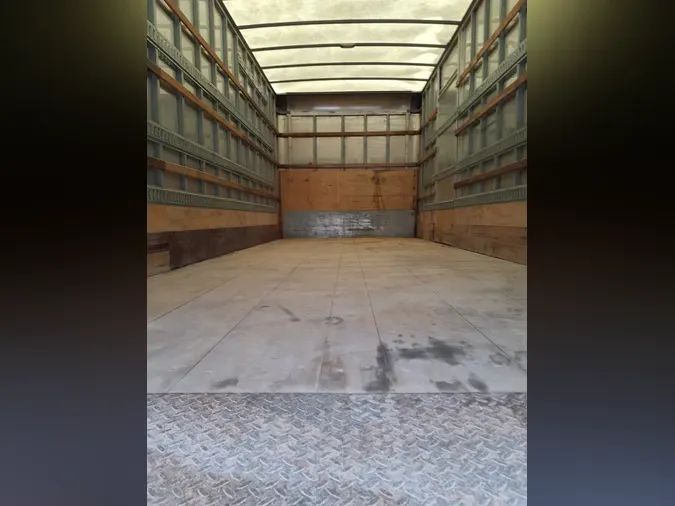 2019 FREIGHTLINER/MERCEDES M2 106