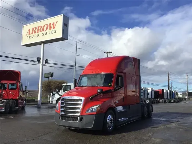 2021 FREIGHTLINER CA126