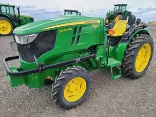 2019 John Deere 5090GV