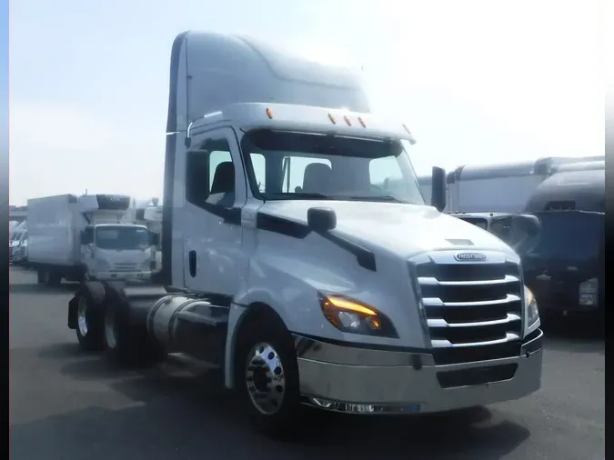 2019 FREIGHTLINER NEW CASCADIA PX12664