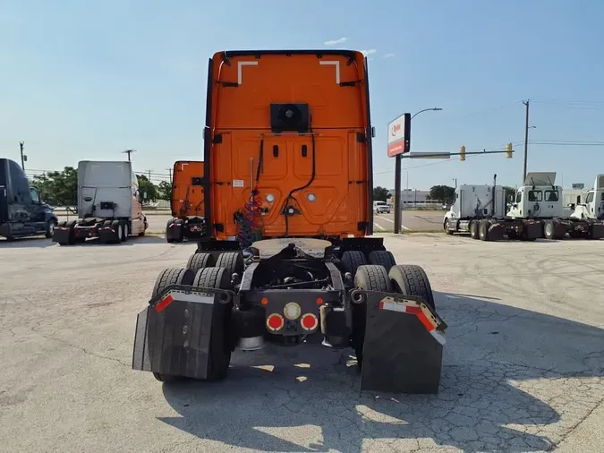 2019 FREIGHTLINER NEW CASCADIA PX12664