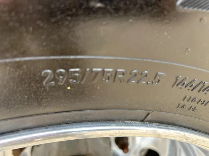 2021 Peterbilt 579