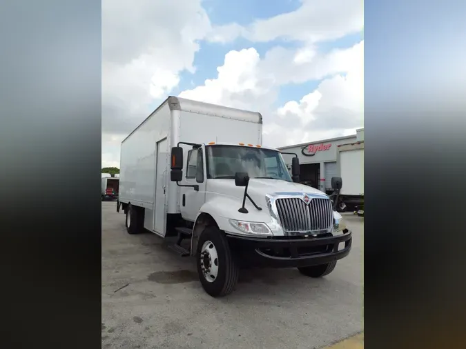 2018 NAVISTAR INTERNATIONAL 4300 LP