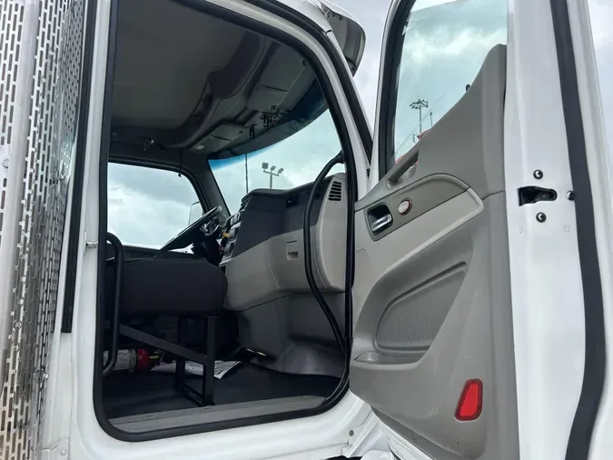 2020 Peterbilt 567