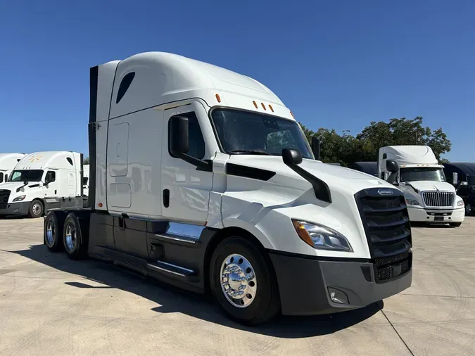 2021 Freightliner Cascadia