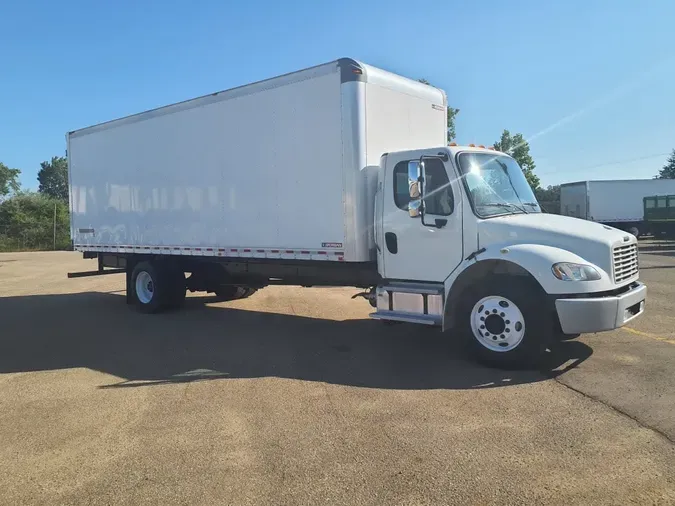 2018 FREIGHTLINER M2 106