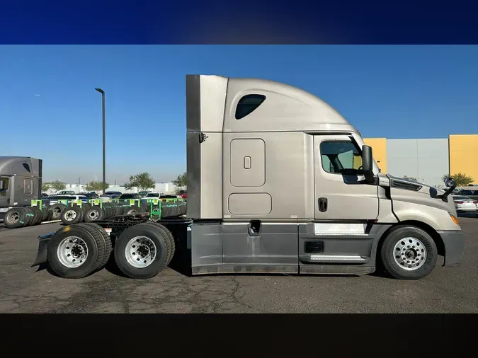 2024 Freightliner Cascadia 1263c224c435173aac19952d8e572d9299f