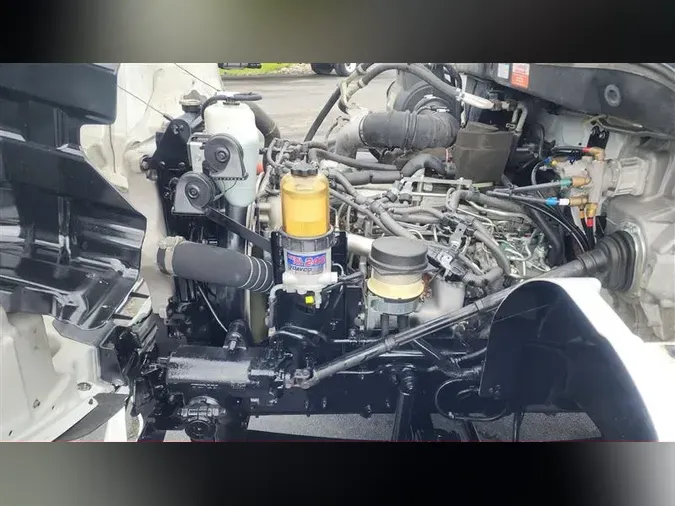 2019 HINO 268A