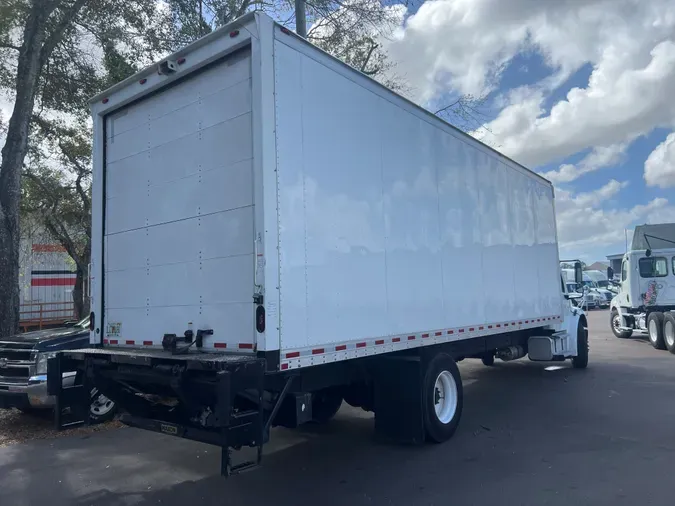 2018 FREIGHTLINER/MERCEDES M2 106