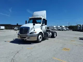 2019 NAVISTAR INTERNATIONAL RH613 DAYCAB S/A