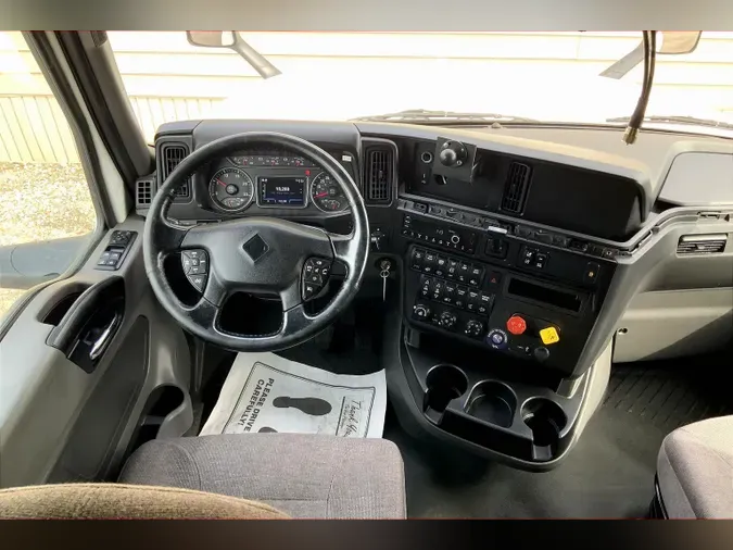 2021 INT LT625 6x4