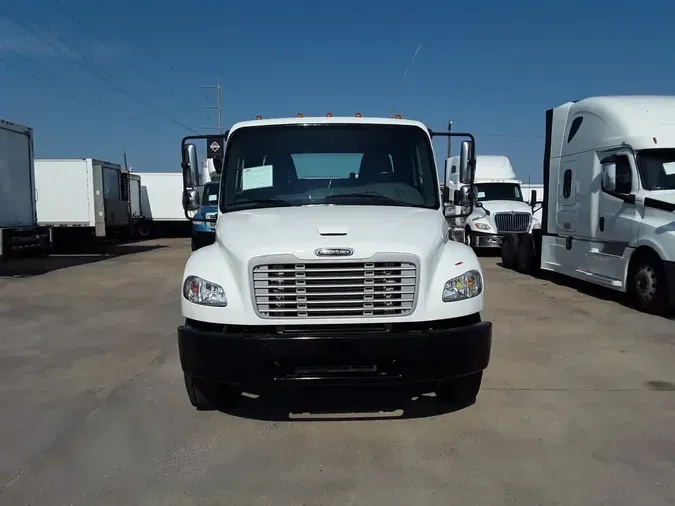 2018 FREIGHTLINER M2 106