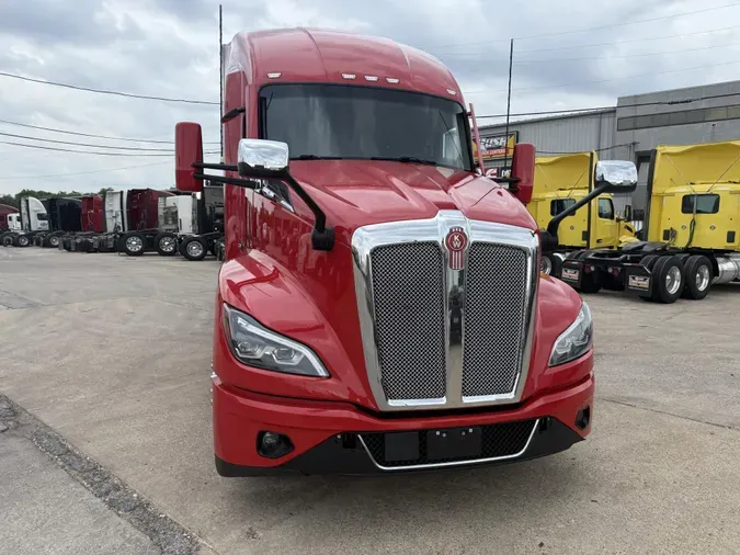 2024 Kenworth T680