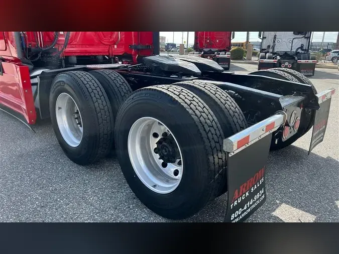 2022 FREIGHTLINER CA126