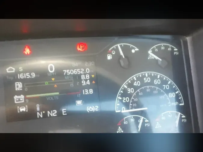 2018 Volvo VNL300