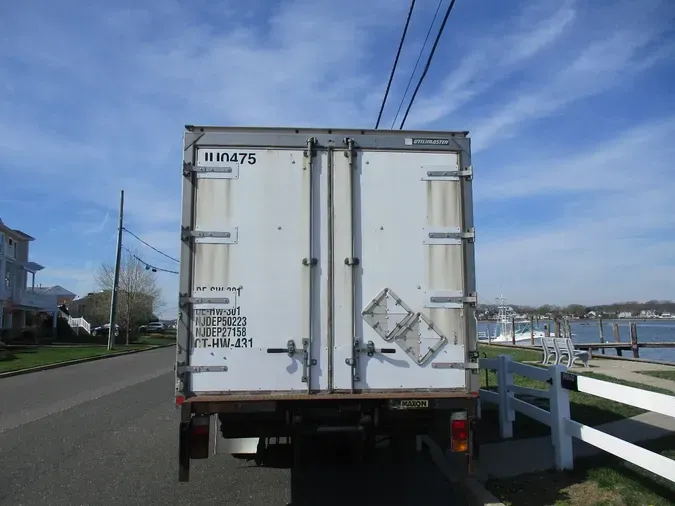 2014 ISUZU NRR