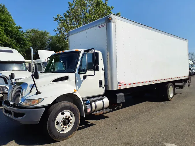 2017 NAVISTAR INTERNATIONAL 4300