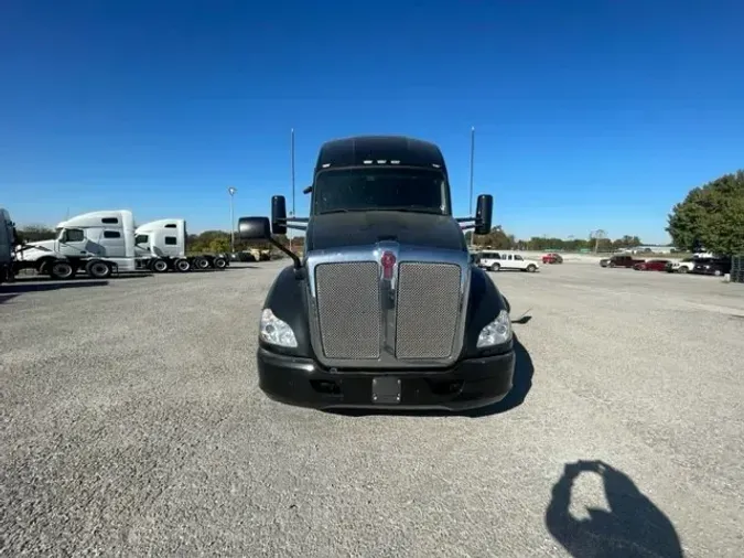 2021 KENWORTH T680