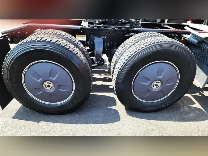 2022 FREIGHTLINER CA126