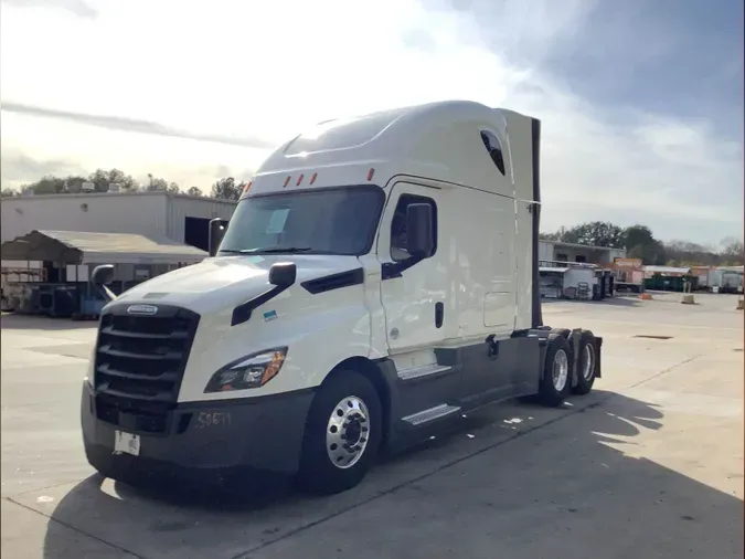 2020 Freightliner Cascadia