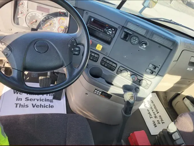 2019 FREIGHTLINER/MERCEDES CASCADIA 125