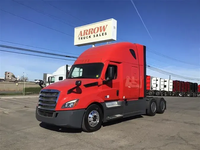 2021 FREIGHTLINER CA126