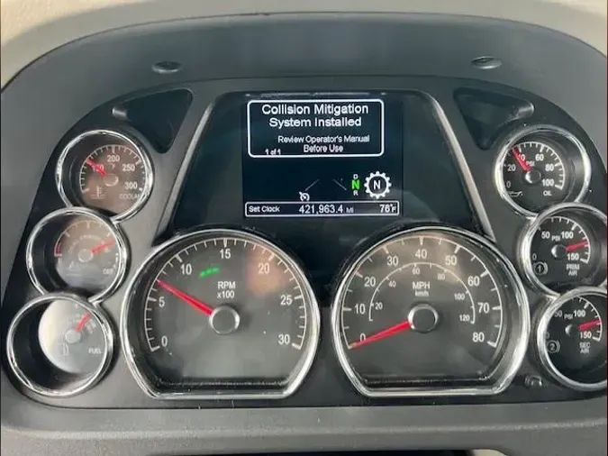 2022 Peterbilt 579