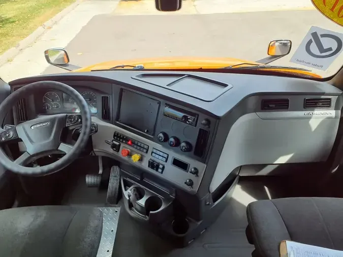 2019 FREIGHTLINER NEW CASCADIA PX12664