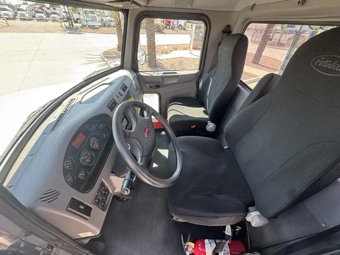 2018 Peterbilt 337