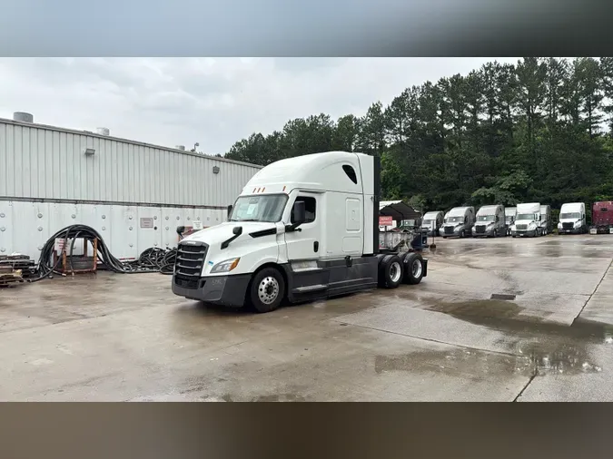2021 Freightliner Cascadia