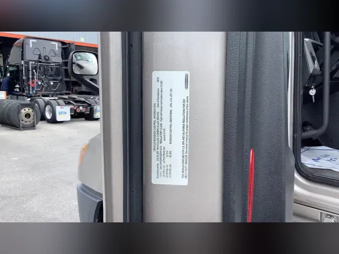 2021 Freightliner Cascadia