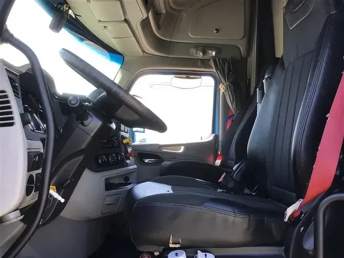 2022 PETERBILT 579