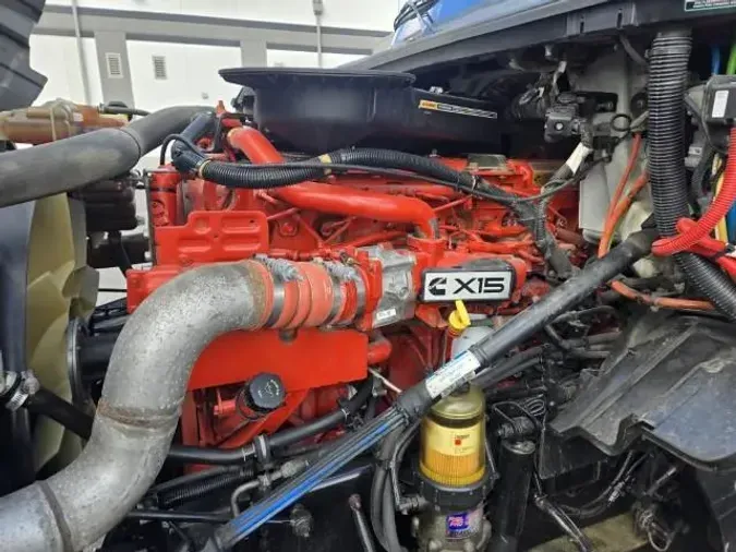 2022 International LT625