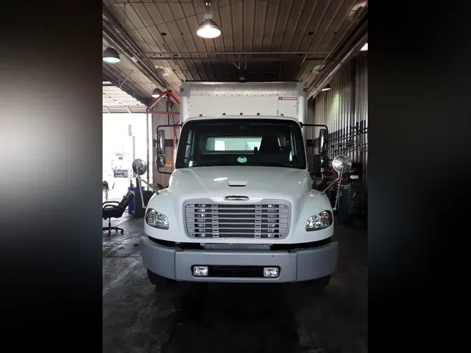 2019 FREIGHTLINER M2 106