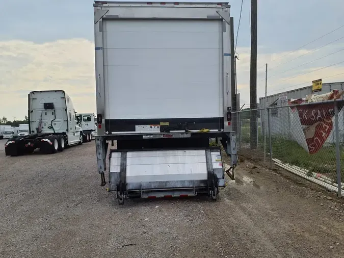 2018 FREIGHTLINER/MERCEDES M2 106