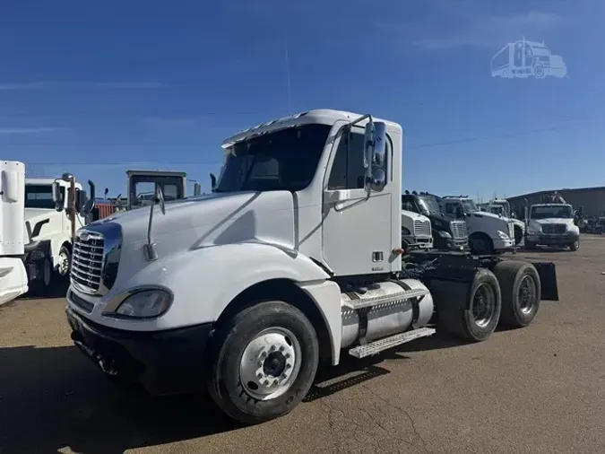 2004 FREIGHTLINER COLUMBIA 1203c64d6142f7c0daa7b0e542b6b16fc51