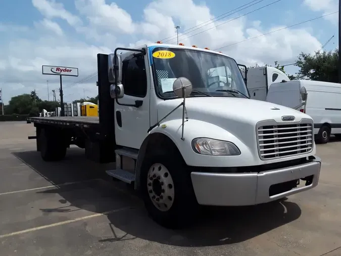 2018 FREIGHTLINER M2 106