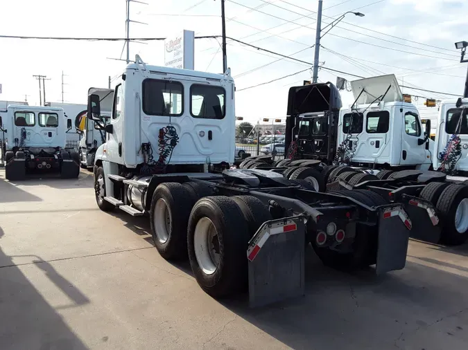 2018 FREIGHTLINER/MERCEDES CASCADIA 125