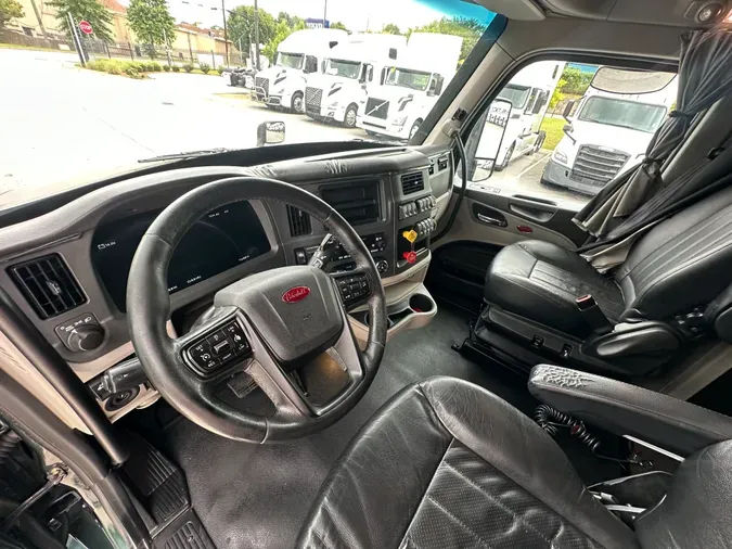 2022 Peterbilt 579
