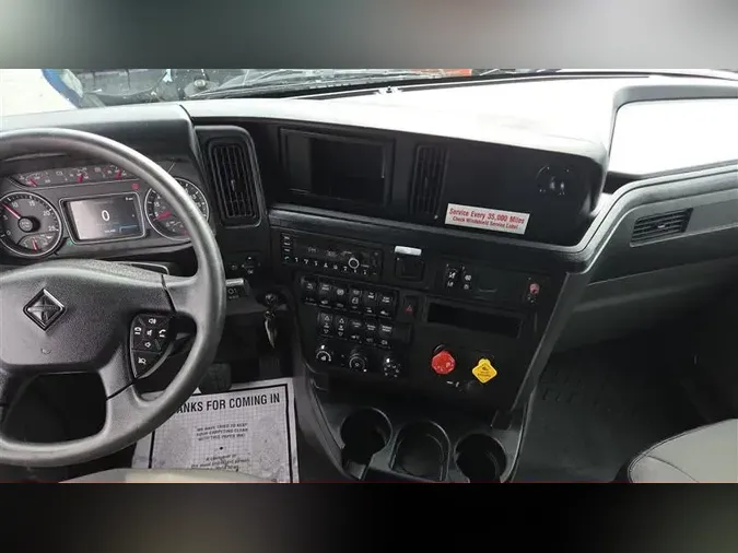 2021 INTERNATIONAL LT