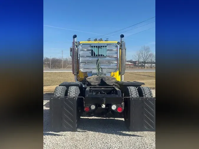 2009 PETERBILT 388