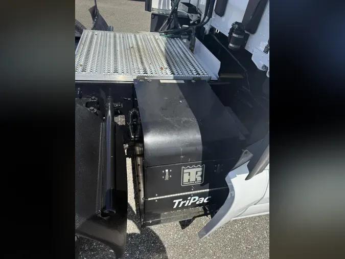 2022 Peterbilt 579