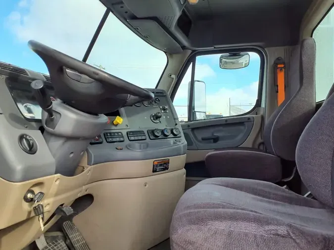 2016 FREIGHTLINER/MERCEDES CASCADIA 1253c6d4942e46750d424dcfda00c4faec2