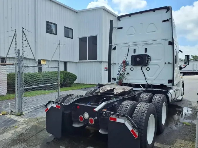 2019 FREIGHTLINER CASCADIA 125