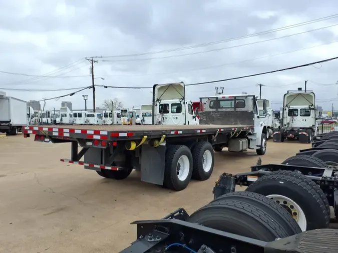 2018 FREIGHTLINER/MERCEDES M2 106