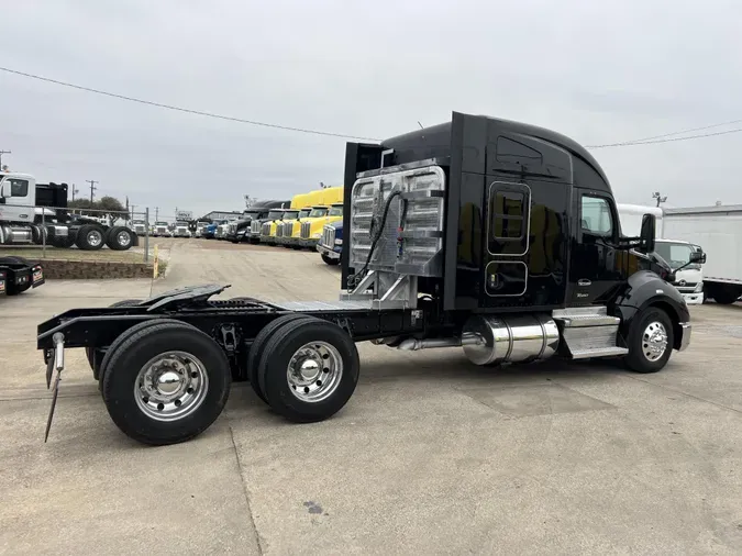 2022 Kenworth T680