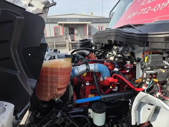 2020 NAVISTAR INTERNATIONAL MV607 (4X2)